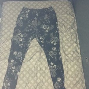 Black and white Flower print Joggers.